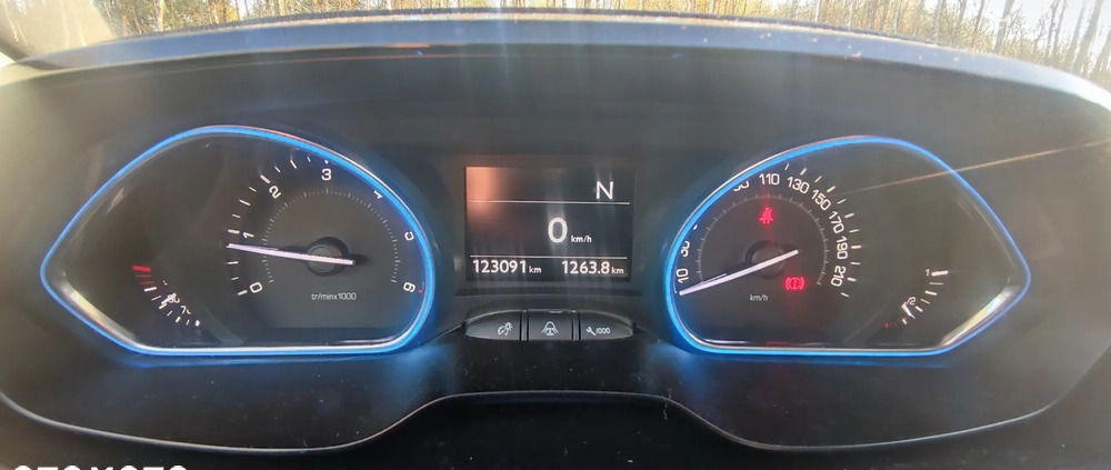 Peugeot 2008 cena 33300 przebieg: 123000, rok produkcji 2014 z Mysłowice małe 79